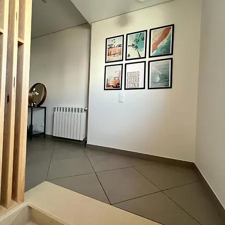 Infinity House Villa Ferrel (Leiria)