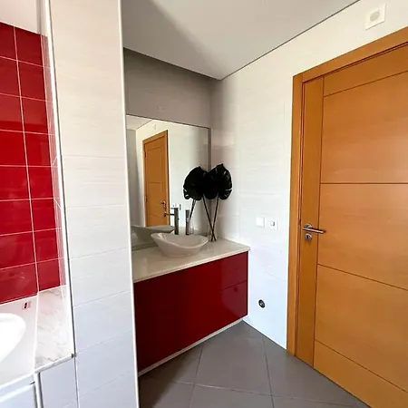 Infinity House * Ferrel (Leiria)